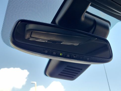 Used 2020 Nissan Titan Platinum Reserve w/ Moonroof Package image 19