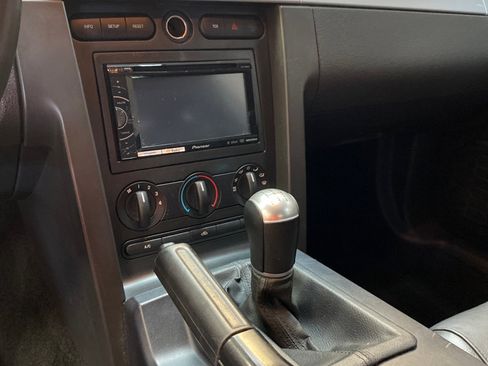 Used 2006 Ford Mustang GT image 25
