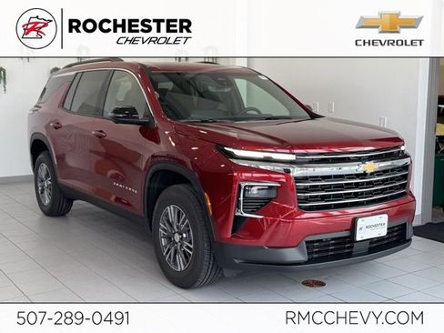 New 2026 Chevrolet Traverse LT w/ Driver Confidence Package image 1