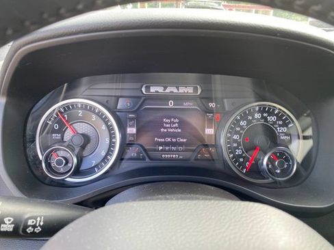 Used 2022 RAM 1500 Big Horn AWD/4WD image 21