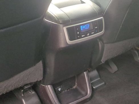Used 2014 Toyota Highlander Limited AWD/4WD image 26