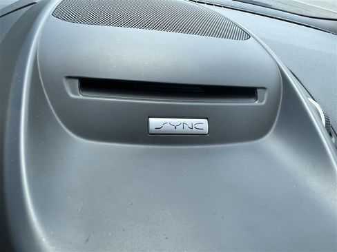 Used 2017 Ford Escape SE w/ Equipment Group 201A AWD/4WD image 25