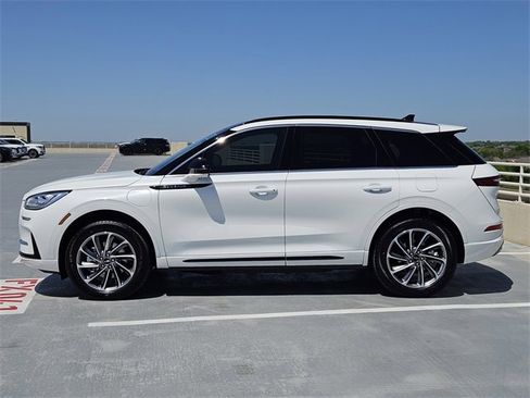 New 2025 Lincoln Corsair Grand Touring w/ Equipment Group 301A image 4