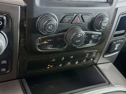 Used 2017 RAM 1500 Limited image 24