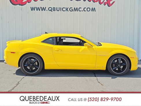 Used 2010 Chevrolet Camaro SS w/ RS Package RWD image 8