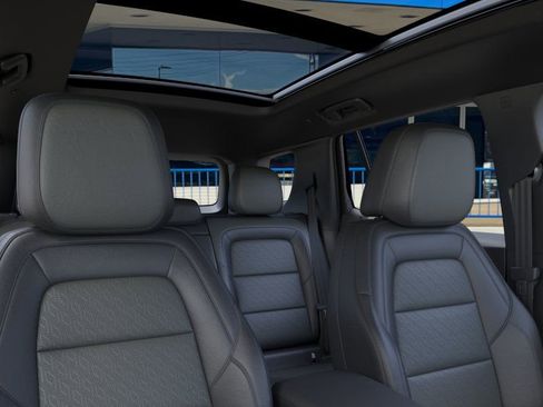 New 2026 Chevrolet Equinox LT w/ Convenience Package II image 24