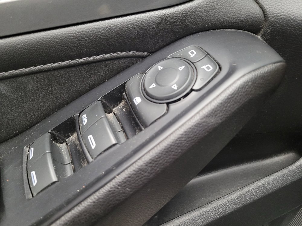 Used 2023 Chevrolet Traverse LT AWD/4WD image 27