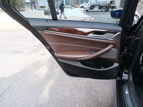 Used 2019 BMW 540i xDrive w/ M Sport Package image 24