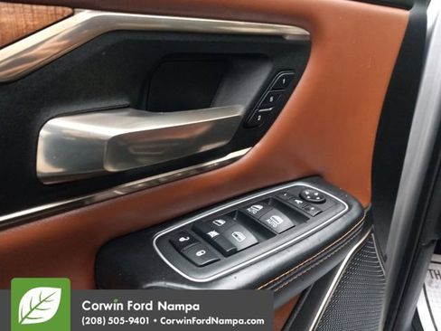 Used 2022 RAM 1500 Limited w/ Body Color Bumper Group image 11