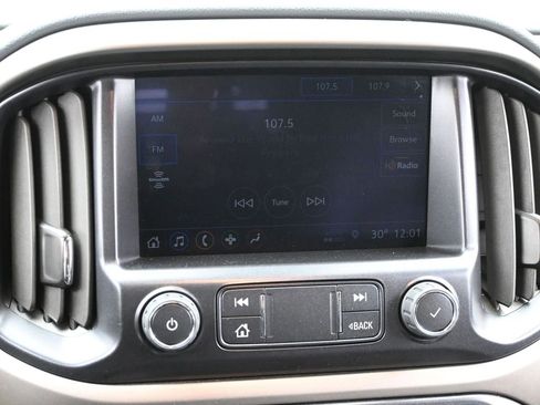 Used 2022 Chevrolet Colorado Z71 w/ Safety Package image 17