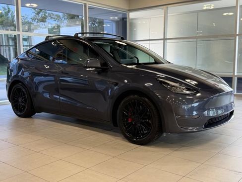 Used 2021 Tesla Model Y Performance AWD/4WD image 6