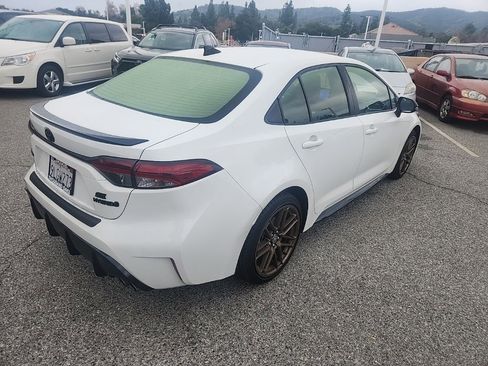 Used 2024 Toyota Corolla Hybrid Sedan image 5