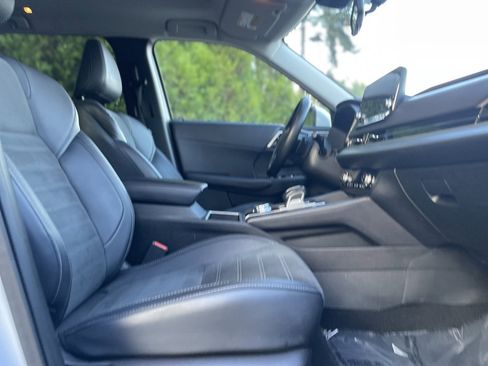 Used 2024 Mitsubishi Outlander Ralliart image 18