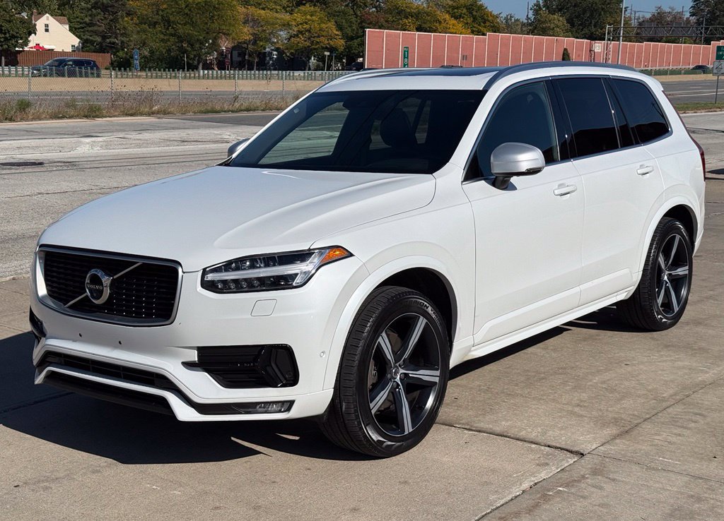Used 2018 Volvo XC90 T6 R-Design w/ Convenience Package AWD/4WD image 1