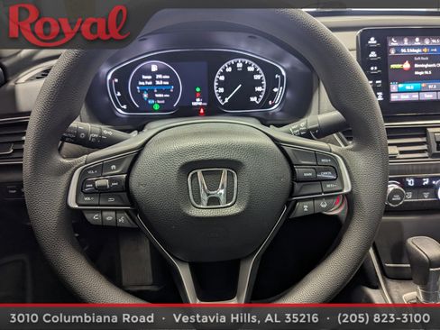 Used 2018 Honda Accord EX image 17