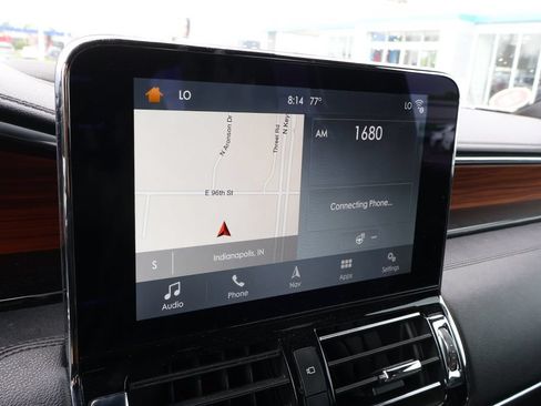 Used 2019 Lincoln Navigator Reserve AWD/4WD image 23