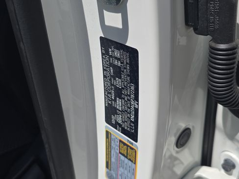 Certified 2023 Kia Soul LX FWD image 31
