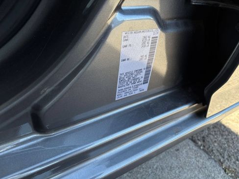 Used 2025 Nissan Altima 2.5 SV FWD image 30