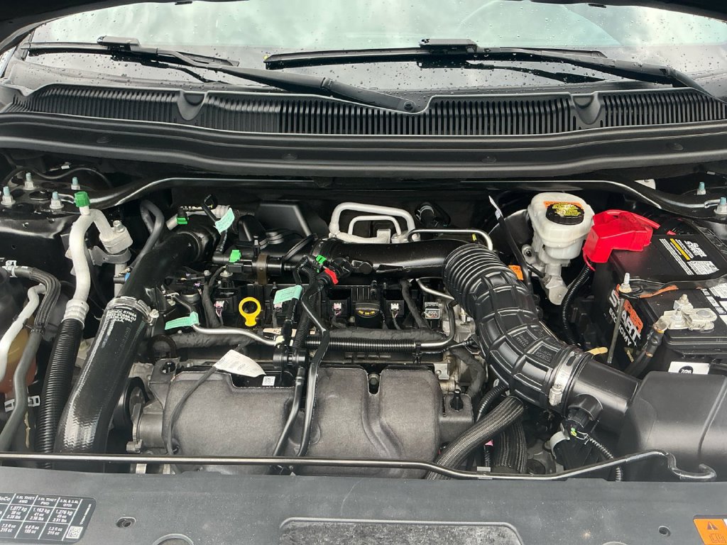 Used 2019 Ford Explorer XLT FWD image 25