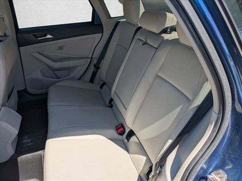 Used 2019 Volkswagen Jetta SE FWD image 14