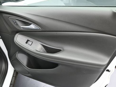 Used 2024 Buick Encore GX Preferred FWD image 8