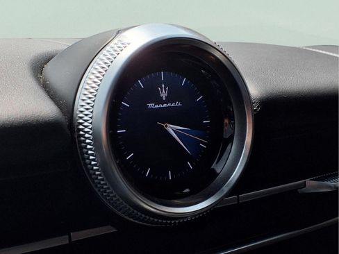 Used 2023 Maserati Grecale GT AWD/4WD image 19
