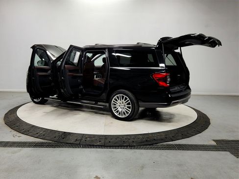 Used 2024 Ford Expedition Max Limited image 13