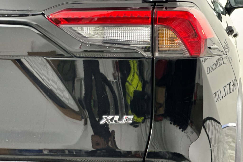 Used 2023 Toyota RAV4 XLE FWD image 33