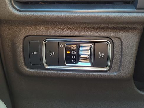 Used 2022 Lincoln Corsair Reserve w/ Elements Package FWD image 26