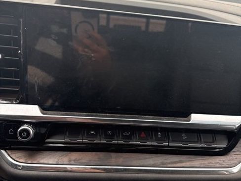 Certified 2024 GMC Sierra 1500 SLT image 12