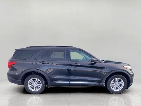Used 2023 Ford Explorer XLT w/ Equipment Group 202A image 5