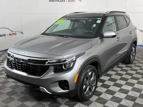 Certified 2024 Kia Seltos S FWD image 3