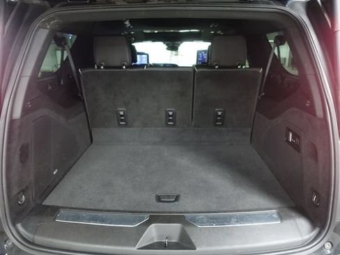 Used 2021 Cadillac Escalade ESV Sport AWD/4WD image 25
