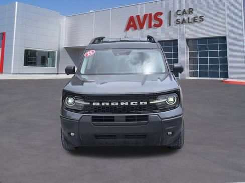 Used 2025 Ford Bronco Sport Outer Banks w/ Outer Banks Tech Package+ AWD/4WD image 2