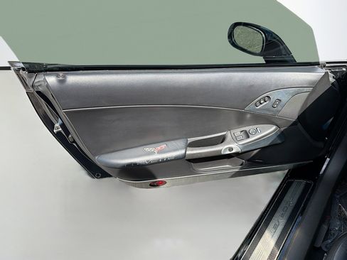 Used 2008 Chevrolet Corvette Base w/ Preferred Equipment Group image 17