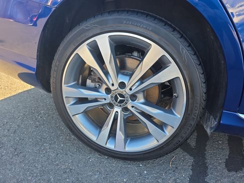 Used 2018 Mercedes-Benz C 300 4MATIC Sedan w/ Multimedia Package image 11