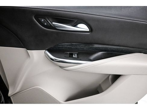Certified 2023 Cadillac XT4 Premium Luxury AWD/4WD image 17