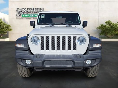 Used 2023 Jeep Wrangler Sport image 8