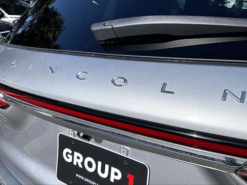 Used 2021 Lincoln Corsair Standard w/ Equipment Group 101A image 9