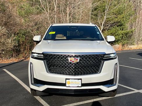 Used 2021 Cadillac Escalade Premium Luxury w/ Performance Package image 8