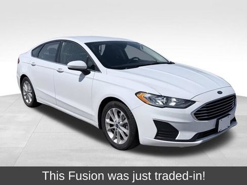 Certified 2019 Ford Fusion SE FWD image 1