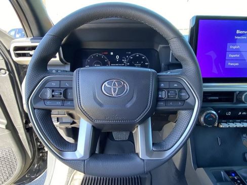 Certified 2025 Toyota Tacoma TRD Off-Road image 26