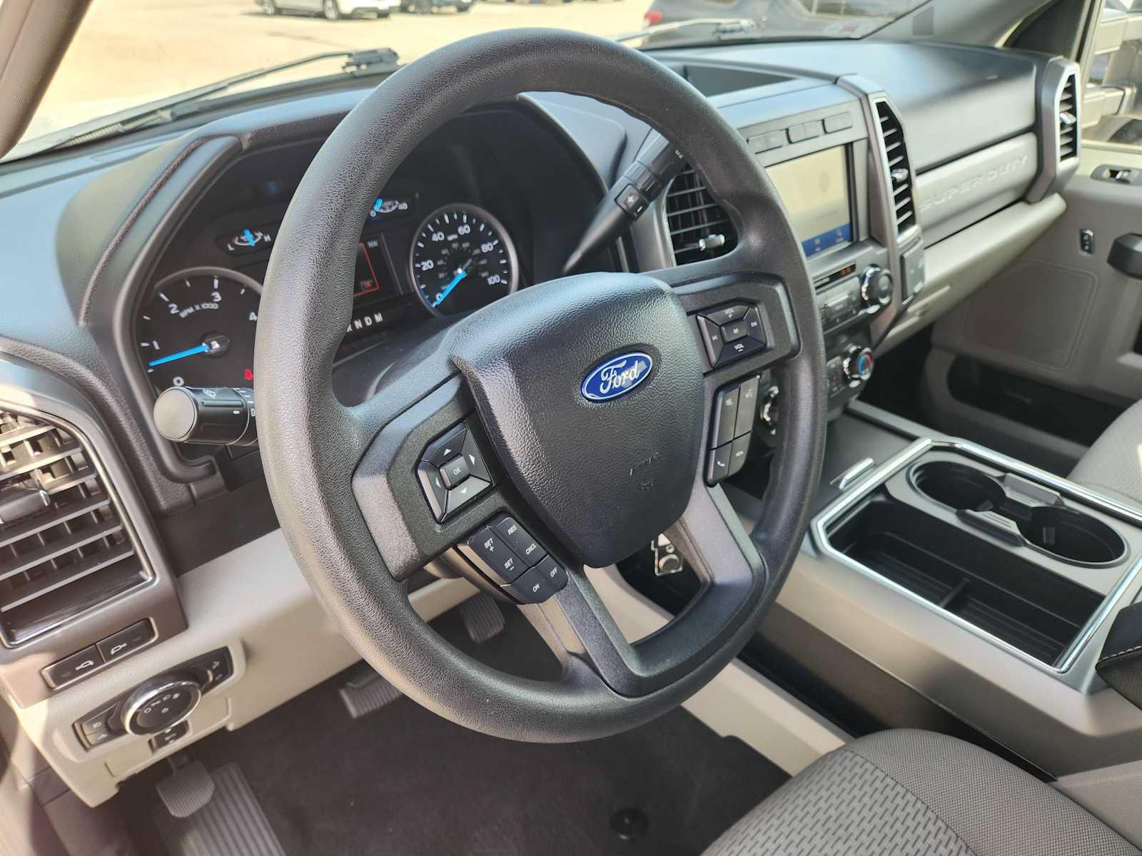 Used 2020 Ford F250 XLT w/ XLT Premium Package AWD/4WD image 2