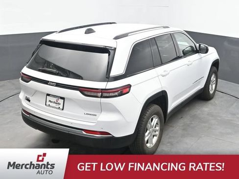 Used 2022 Jeep Grand Cherokee Laredo w/ Luxury Tech Group I AWD/4WD image 36