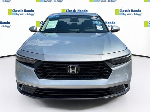 Used 2024 Honda Accord EX image 2