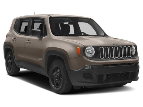 Used 2018 Jeep Renegade Latitude w/ Cold Weather Group AWD/4WD image 9