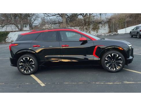 Certified 2024 Chevrolet Blazer EV RS image 9