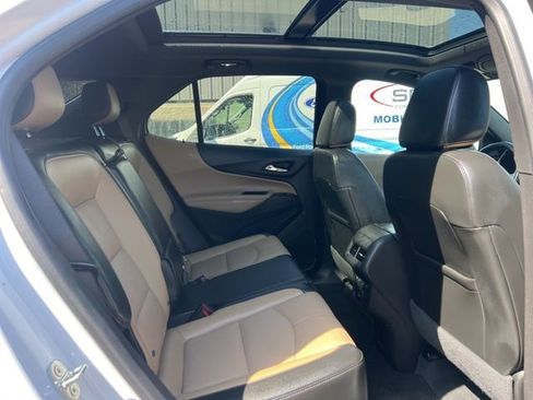 Used 2023 Chevrolet Equinox Premier AWD/4WD image 13