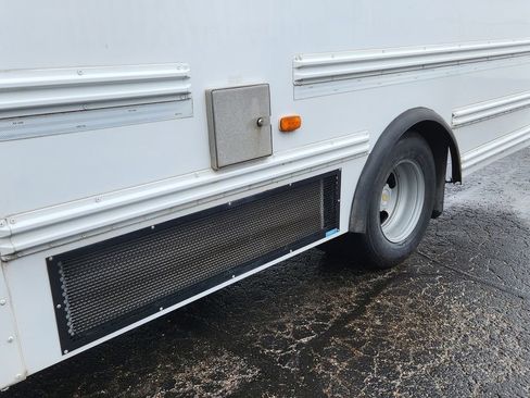 Used 2016 Chevrolet Express 3500 w/ School Bus Package RWD image 8