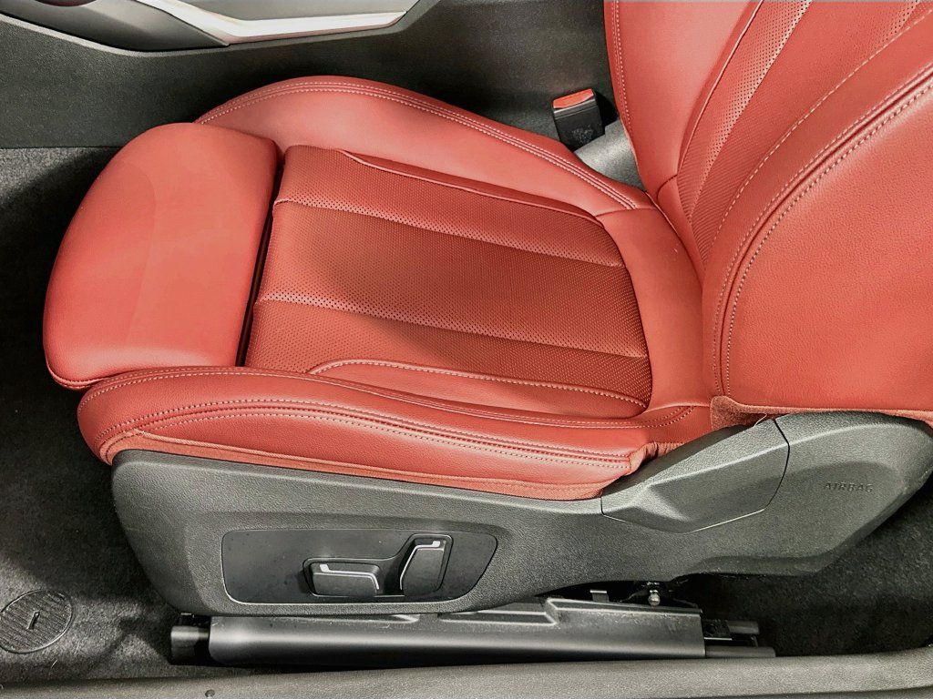 Used 2025 BMW 230i Coupe w/ M Sport Package RWD image 20